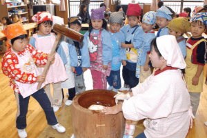 餅つきの由来と意味を保育園の子どもに説明 縁起の悪い日取り 時期 は アリスの陽なたぼっこ
